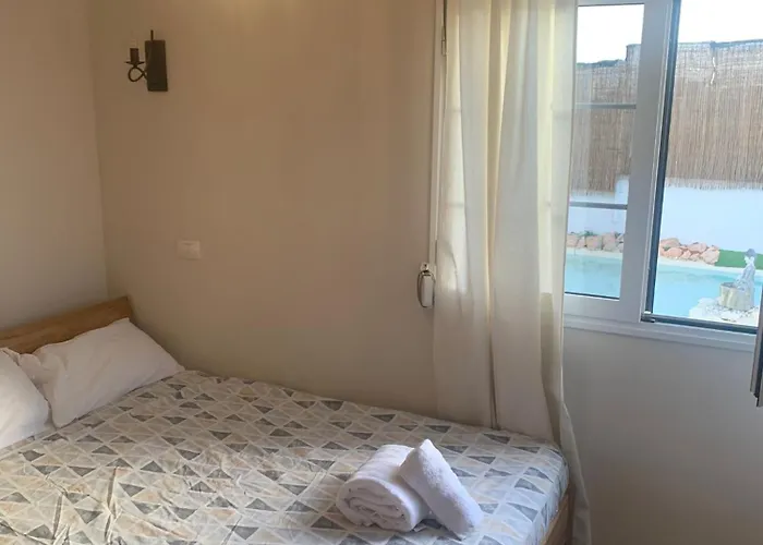 Aloha Con Piscina ヴィラ Triquivijate