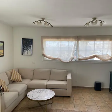 Aloha Con Piscina Villa