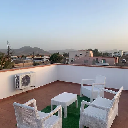 Villa Aloha Con Piscina Triquivijate