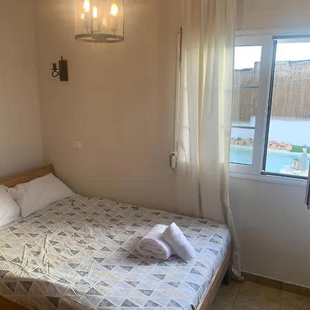 Aloha Con Piscina Villa Triquivijate