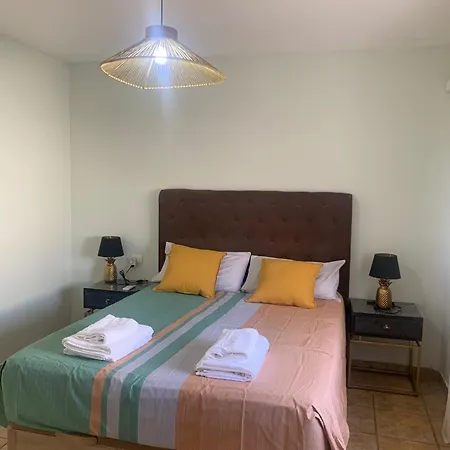 Aloha Con Piscina Triquivijate